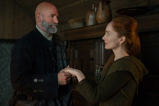 Dougal (Graham McTavish) meets Geillis (Lotte Verbeek) in 'Outlander' Season 7 Episode 10