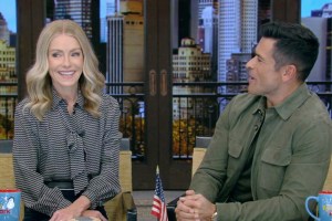 Kelly Ripa and Mark Consuelos on 'Live with Kelly and Mark'